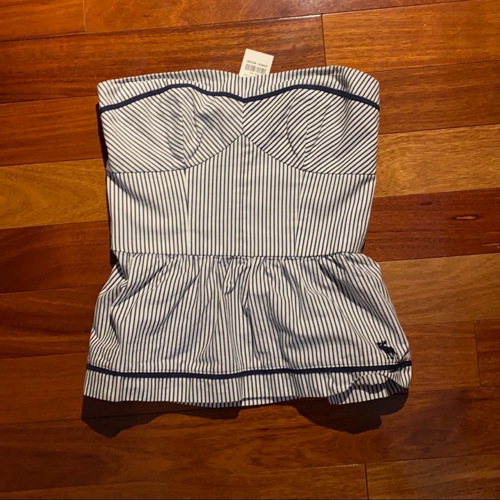 Abercrombie and Fitch M peplum shirt